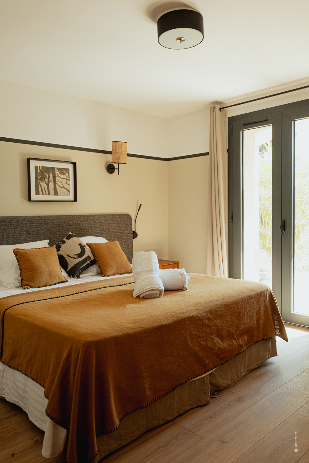 Chambre villa a louer les pins