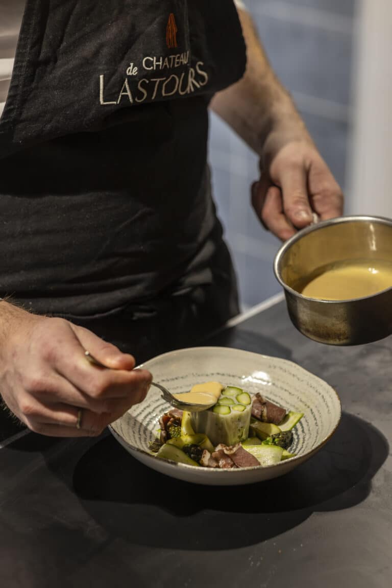 chef de cuisine au restaurant la bergerie de lastours